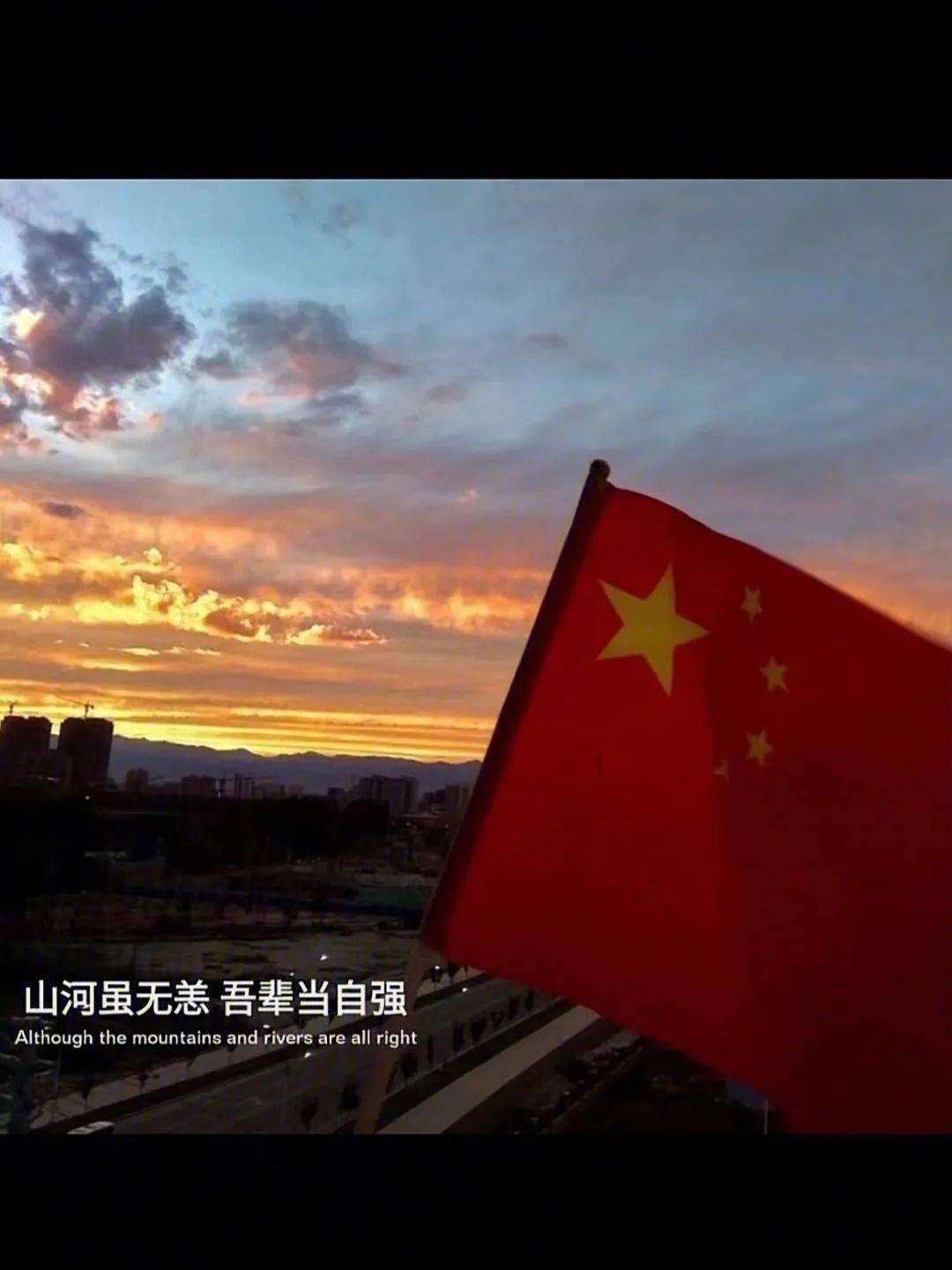 夏季纽扣裙