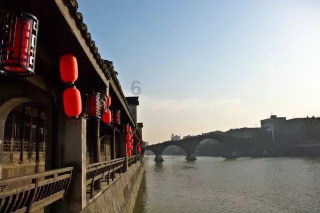 情侣热恋期过后，怎么保持新鲜感？